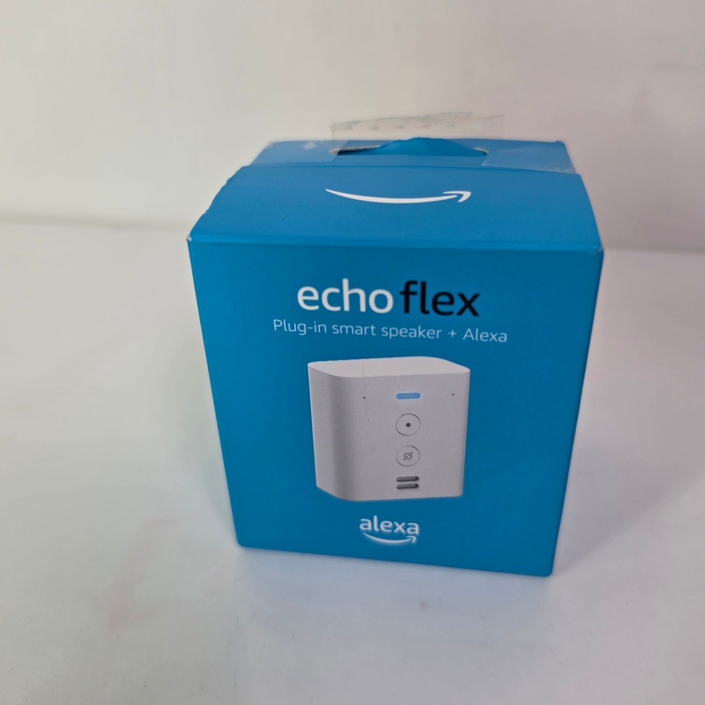 Amazon Echo Flex Plug-In Smart Speaker Alexa C77A68 White with Box